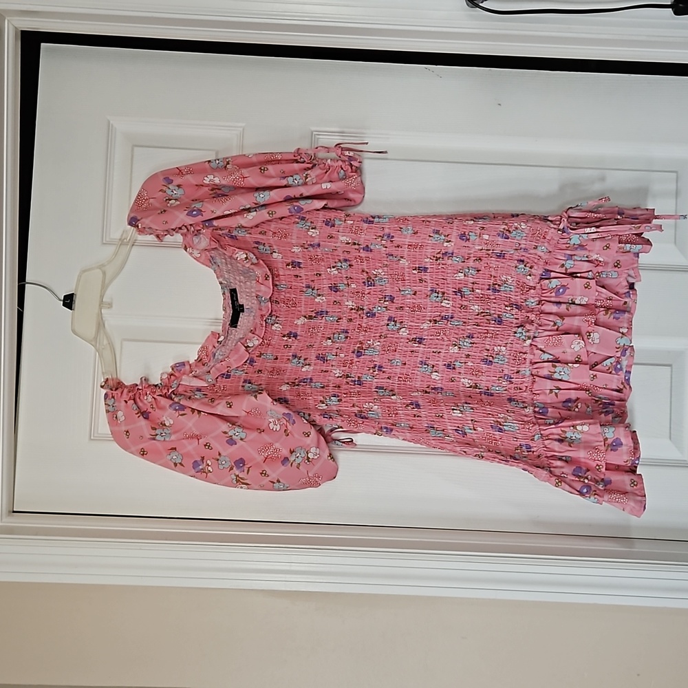Womans Top New without Tags.